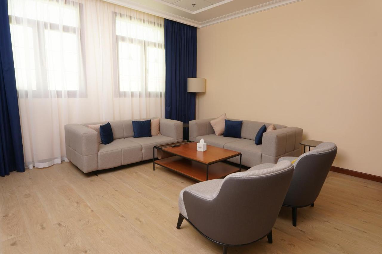 La Maison Hotel Ad Dawhah Esterno foto